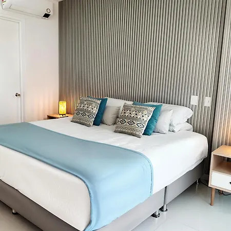 Morros Ultra 1 Bedroom - Direct Sea View Apartment *